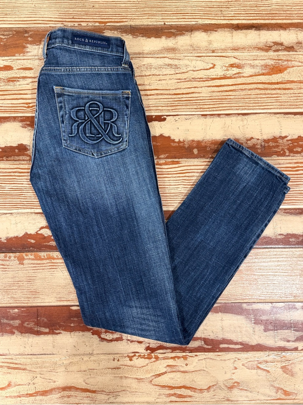 Rock & Republic Berlin Straight Jeans Size 8 Medium Wash Embroidered Pocket